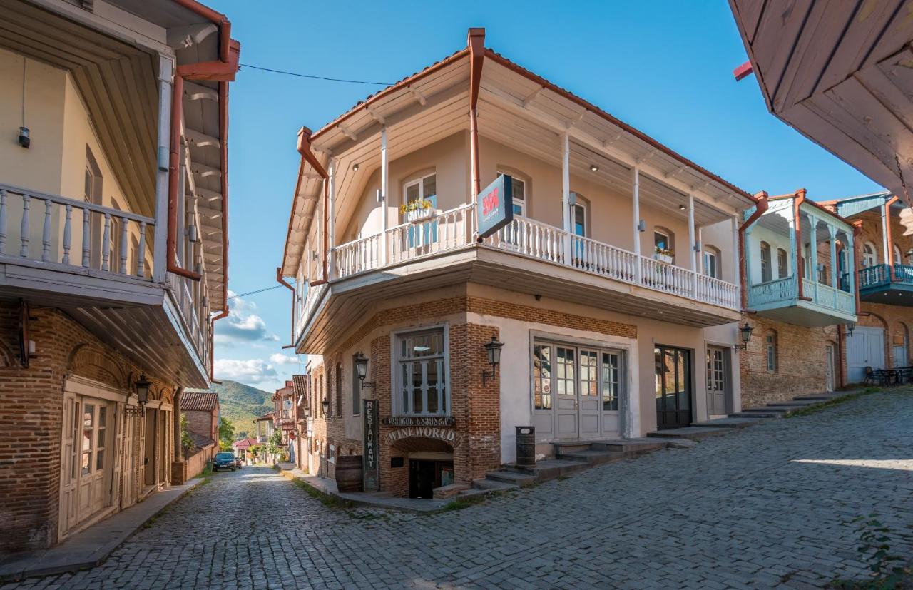 Hotel History • Სასტუმრო Ისტორია Signagi Buitenkant foto